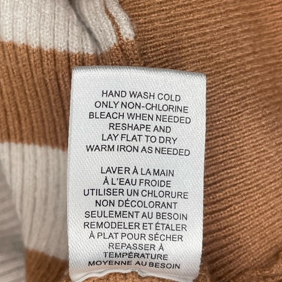 TAHARI
Striped Rib Knit Sweater
Size M - Picture 9 of 10